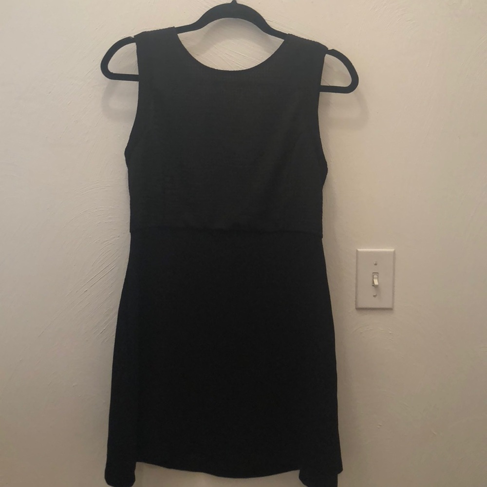 Medium Black Dress